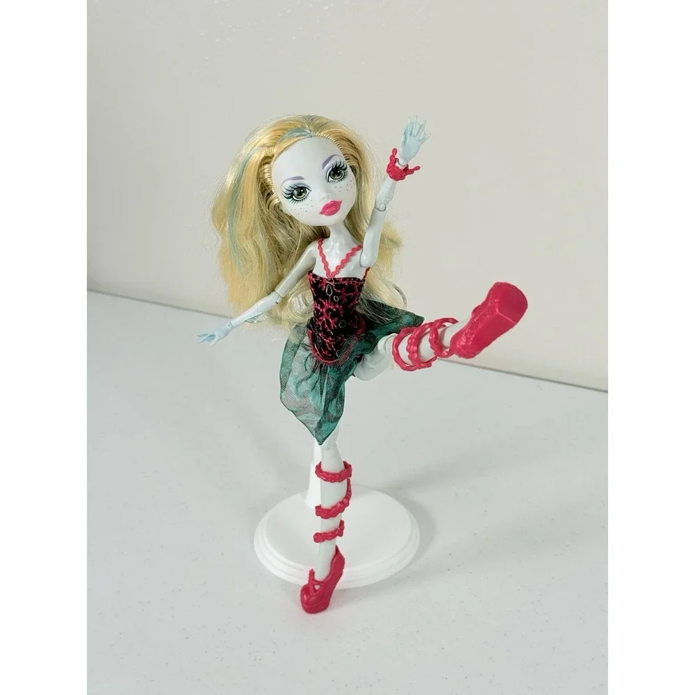Monster High Lagoona Blue Dance Class Ballet Doll Pink Lace-Up Shoes Purse